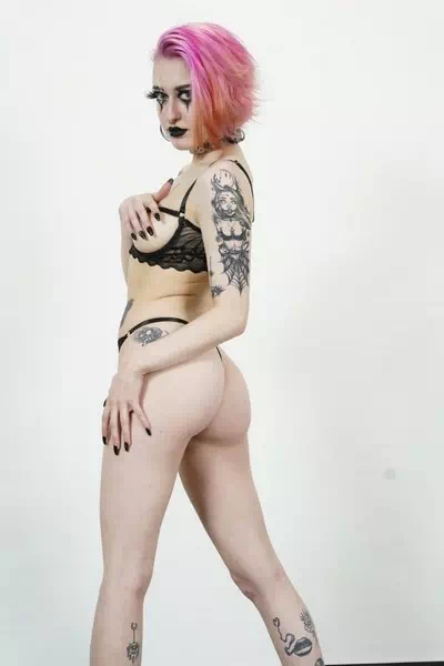 Ironically Merry – miniatura