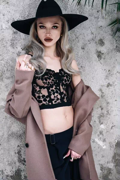 Ivy Levan – miniatura