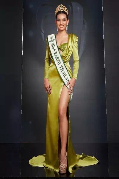 Jareerat Petsom – miniatura