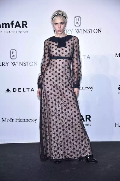 Julia Cumming – miniatura