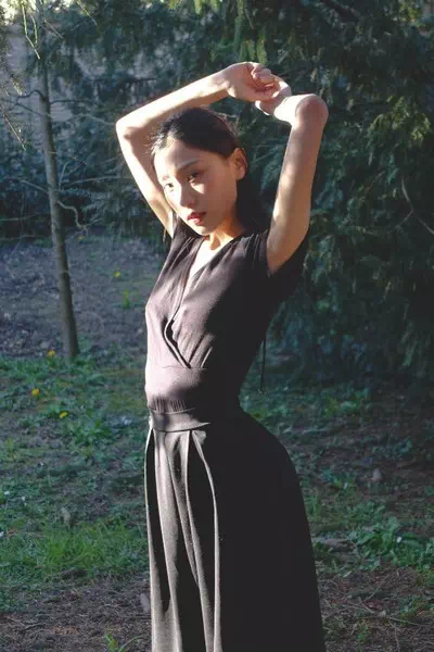 June Liu – miniatura