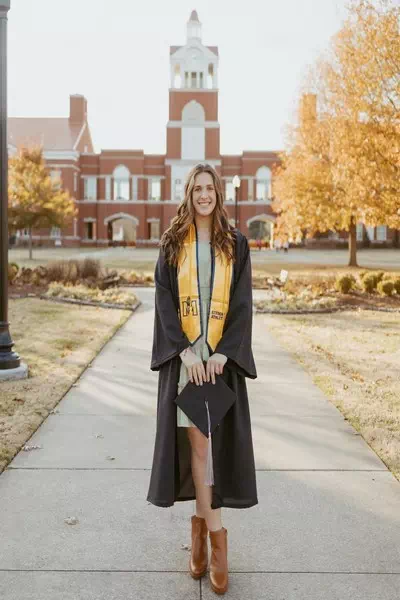 Katelyn Young – miniatura