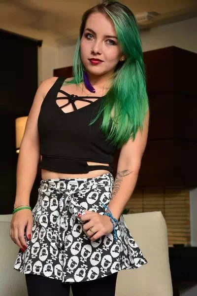 Kathy Violeta – miniatura