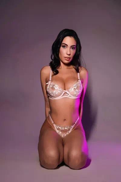 Khloe Feline – miniatura