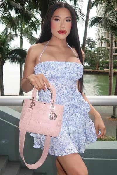 Kylie Young – miniatura