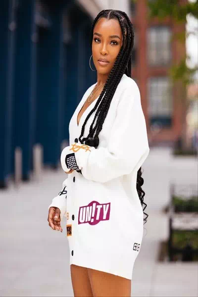 LaToya Tonodeo – miniatura