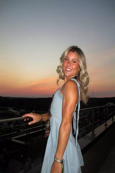 Lacey Snell – miniatura