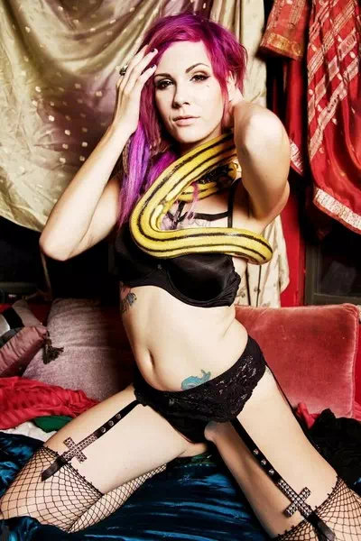 Laney Chantal – miniatura