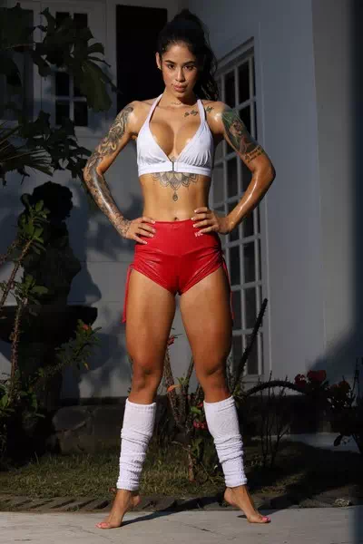 Lara Henao – miniatura