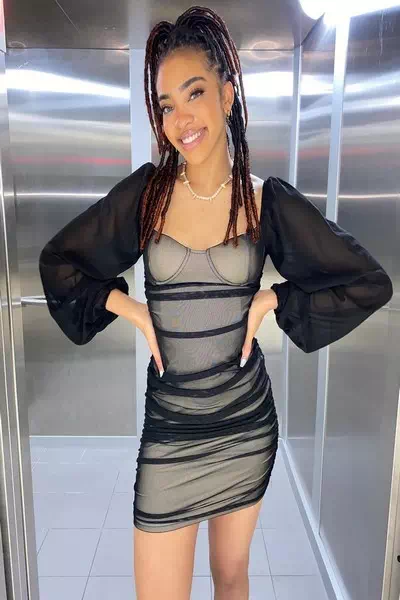 Laura Ehieze – miniatura