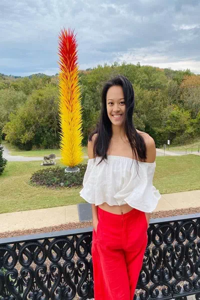 Laura Zeng – miniatura