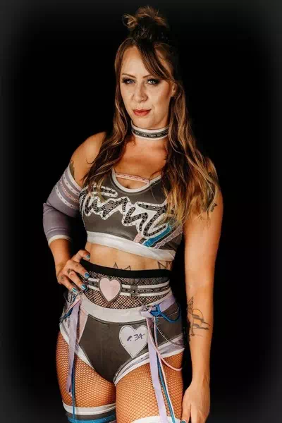 Laynie Luck – miniatura