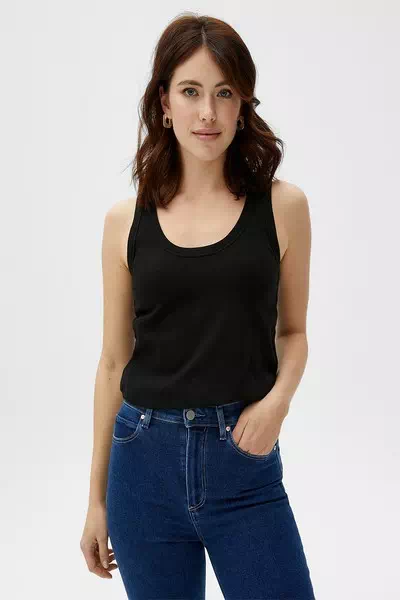 Leah White – miniatura