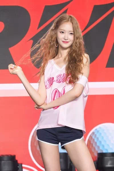 Lee Ye-jin – miniatura