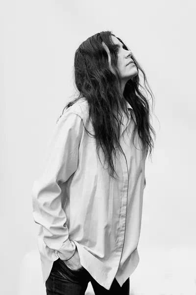 Leona Naess – miniatura