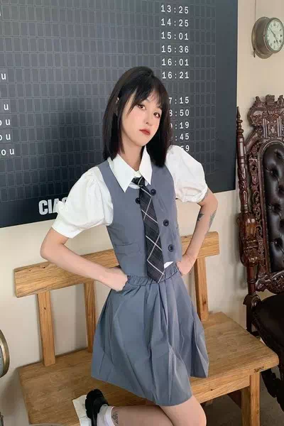 Li Doudou – miniatura