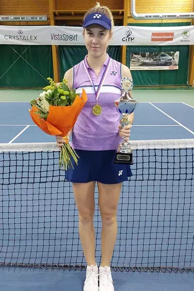 Linda Noskova – miniatura