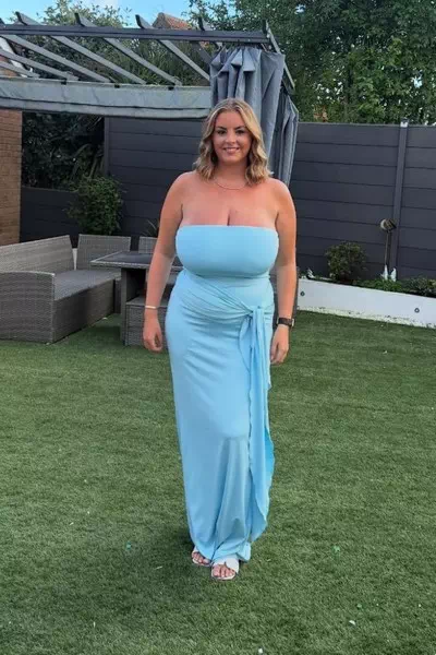 Liv Jones – miniatura