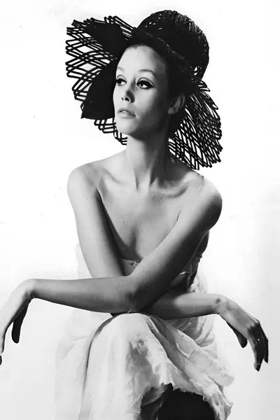 Loes Hamel – miniatura