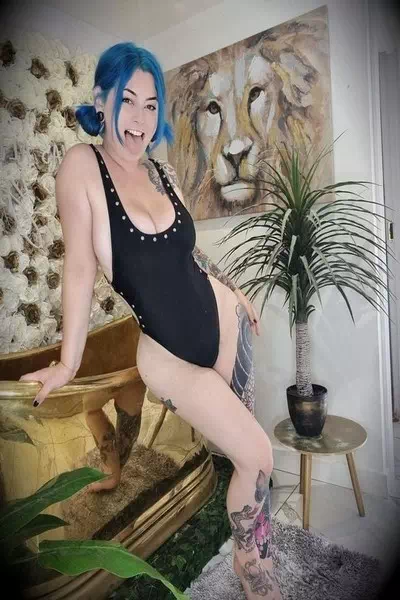 Lola Mason – dzisiejszy solenizant