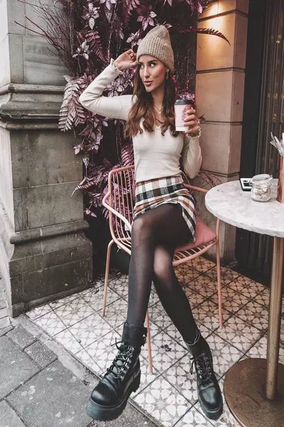 Lucy Watson – miniatura