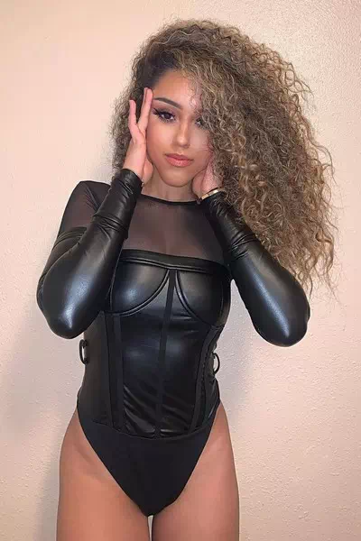 Macaiyla – miniatura