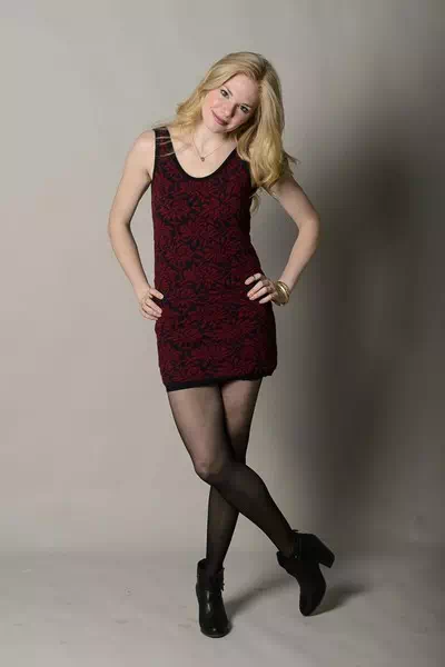 Mackenzie Mauzy – miniatura