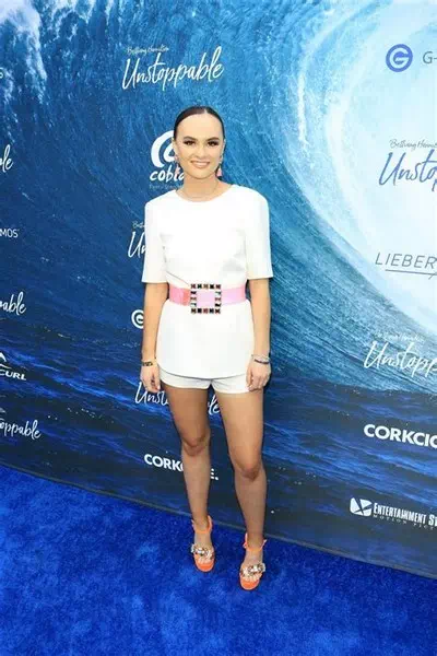 Madeline Carroll – miniatura