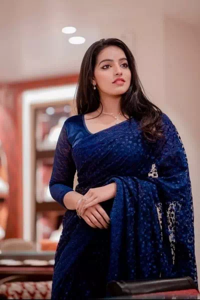 Malavika Menon – dzisiejszy solenizant