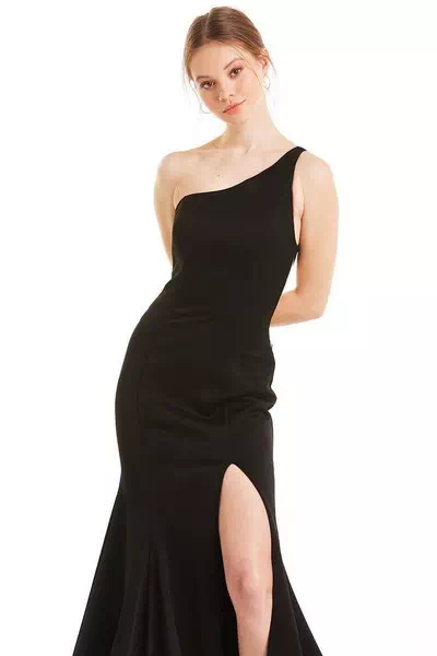 Matia Jackett – dzisiejszy solenizant