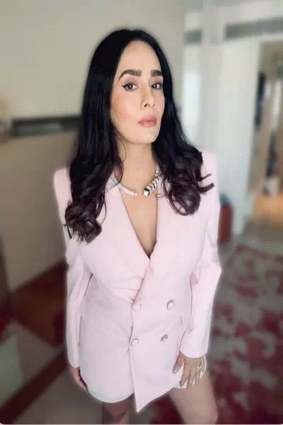 Mayanti Langer – miniatura