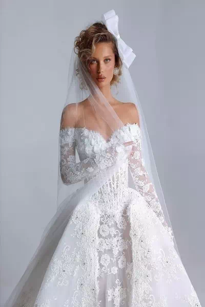 Megi Luka – miniatura