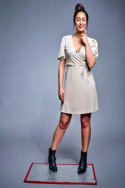 Melissa Khalaj – miniatura