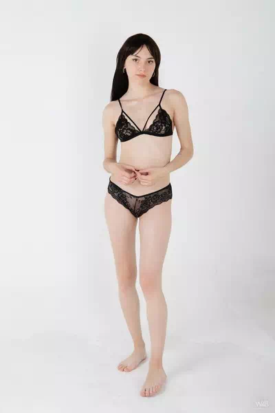 Miquela Dezza – miniatura