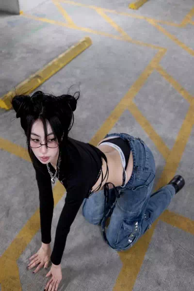 Molly Shen – miniatura