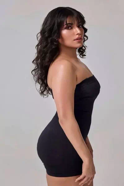 Naaz Khan – miniatura