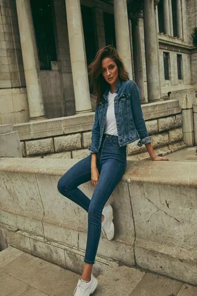 Nadina Vallina – miniatura