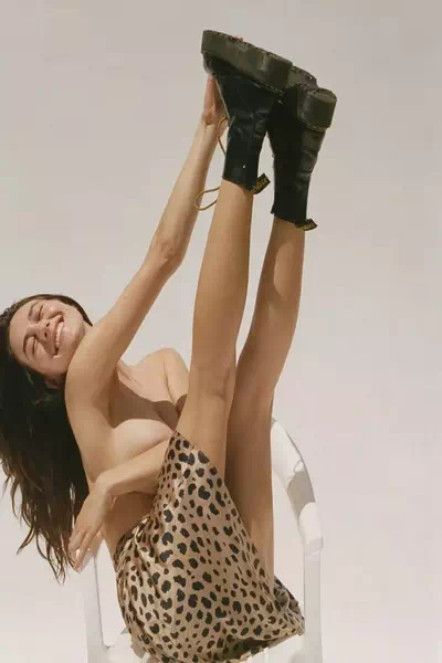 Naomi Wild – miniatura