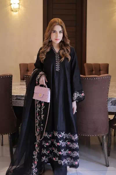 Neelam Muneer – miniatura