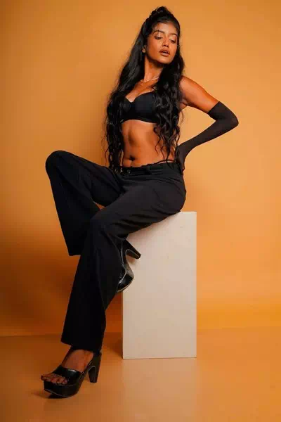 Neha Saha – miniatura