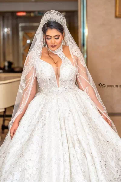 Neha Saxena – miniatura