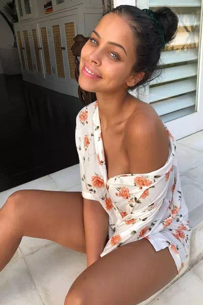 Nisrina Sbia – miniatura