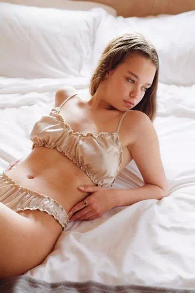 Olivia-Mai Barrett – miniatura