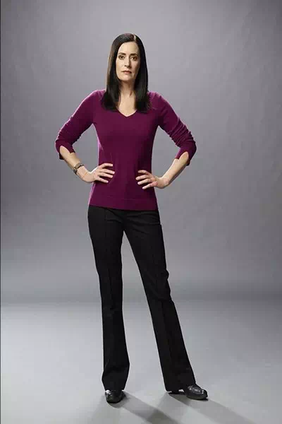Paget Brewster – miniatura