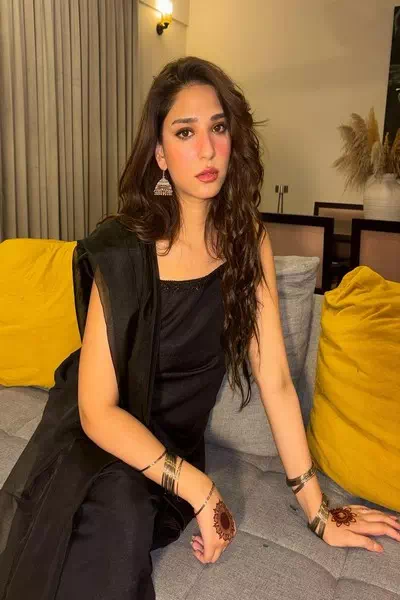 Ramsha Khan – miniatura