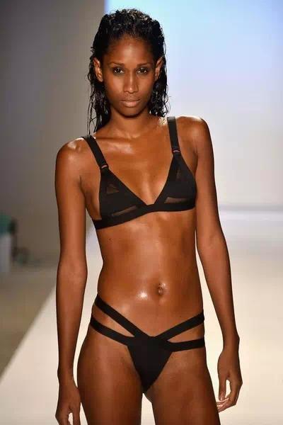 Renee Bhagwandeen – miniatura