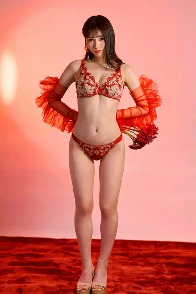 Ria Yamate – miniatura