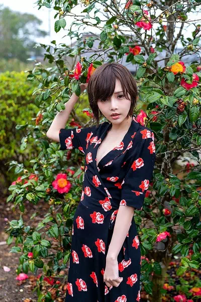 Riona Hirose – miniatura