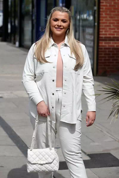 Saffron Lempriere – miniatura