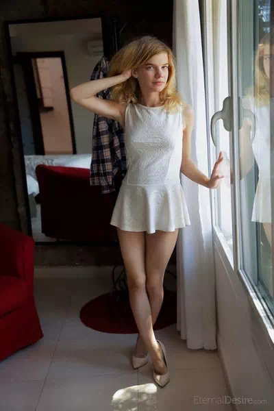 Samantha Fallon – miniatura